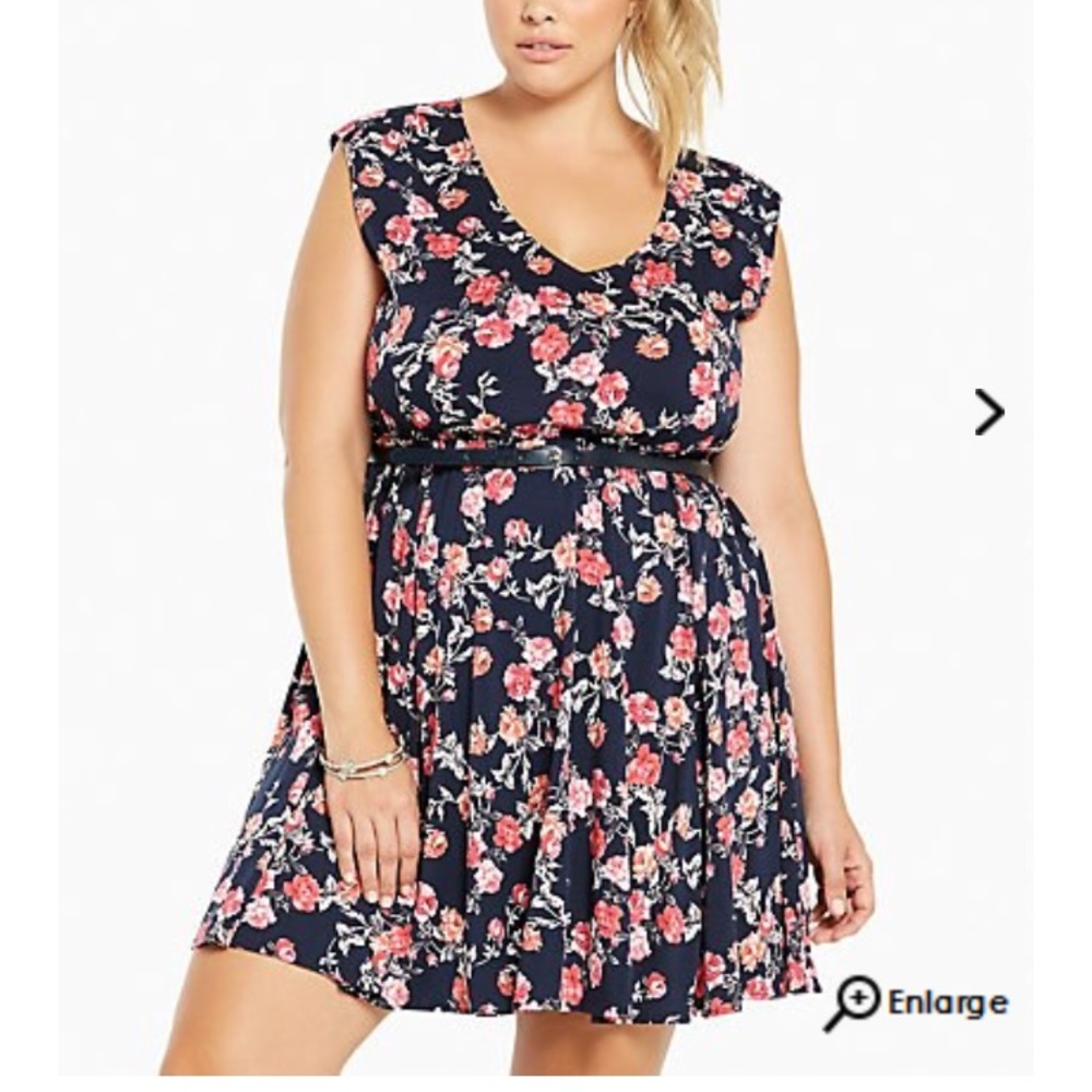 Torrid floral skater dress SZ 0